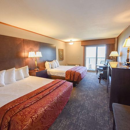Best Western Plus Dockside Waterfront Inn Mackinaw City Exterior photo