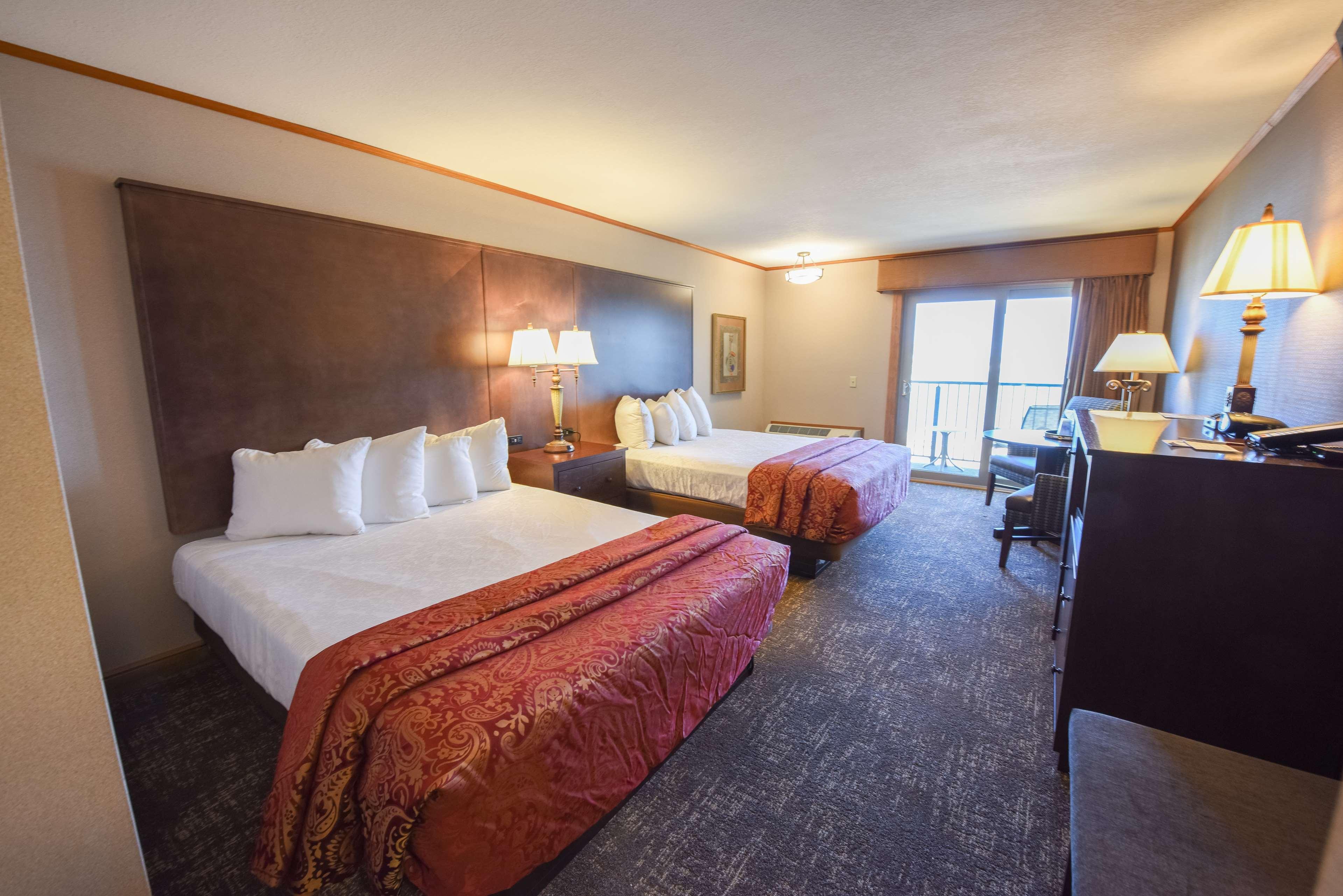 Best Western Plus Dockside Waterfront Inn Mackinaw City Exterior photo