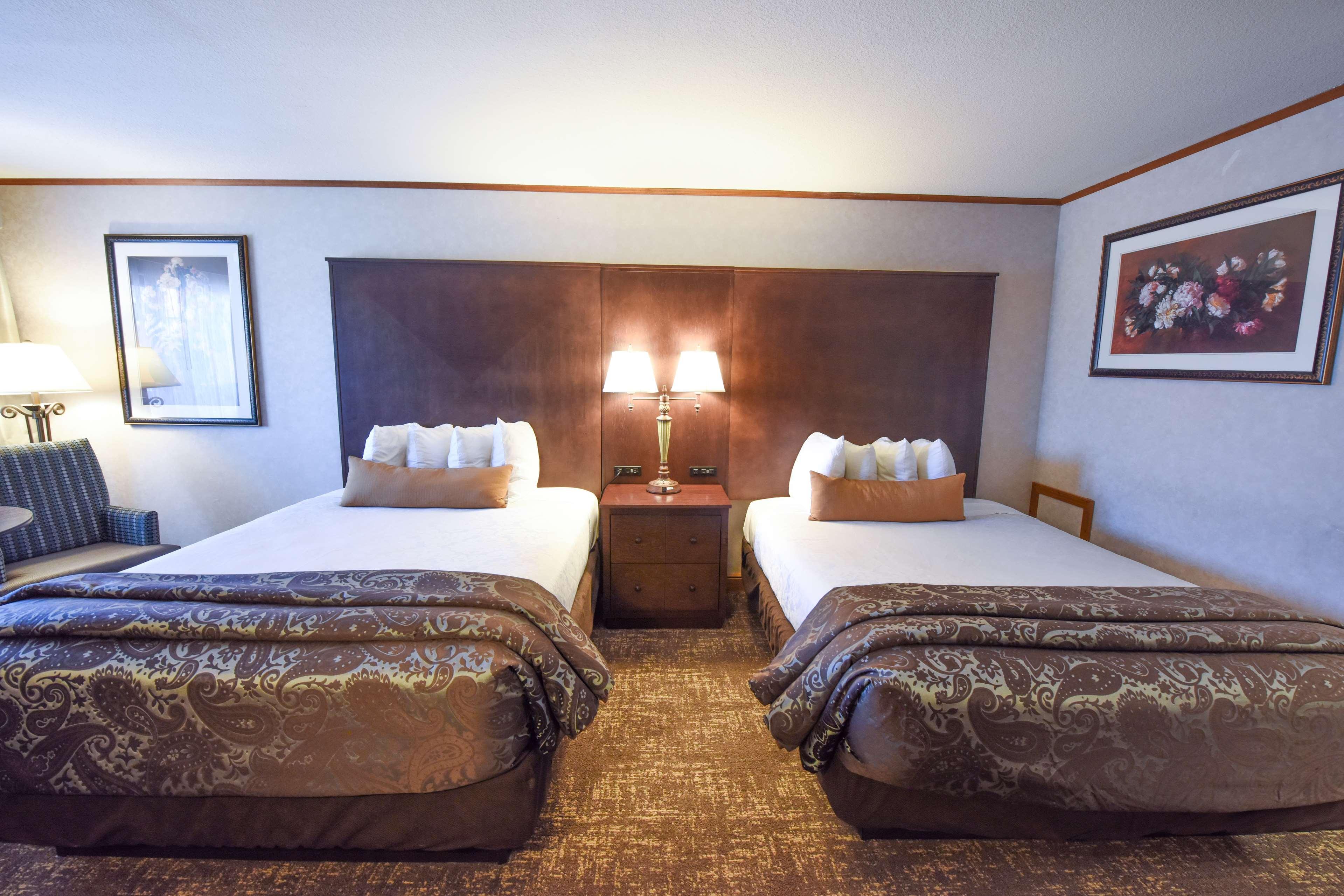Best Western Plus Dockside Waterfront Inn Mackinaw City Exterior photo