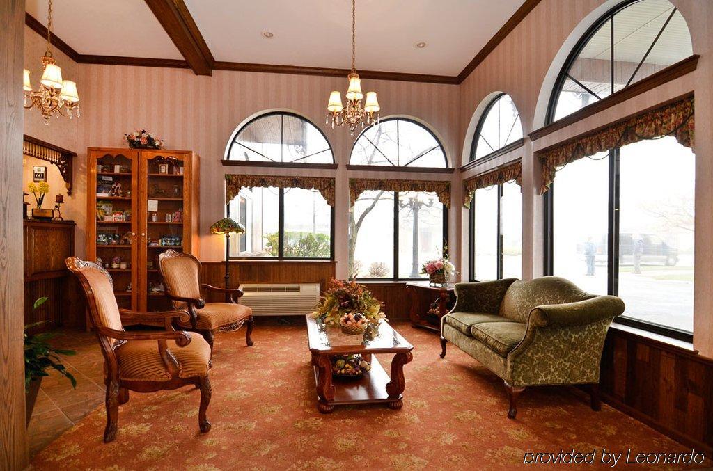 Best Western Plus Dockside Waterfront Inn Mackinaw City Exterior photo